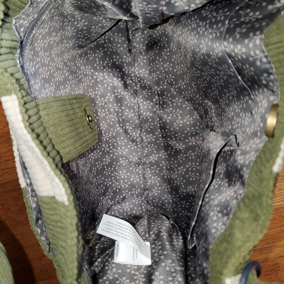 Wallflower Olive and Cream Checkered Tote - Picture 4 of 14